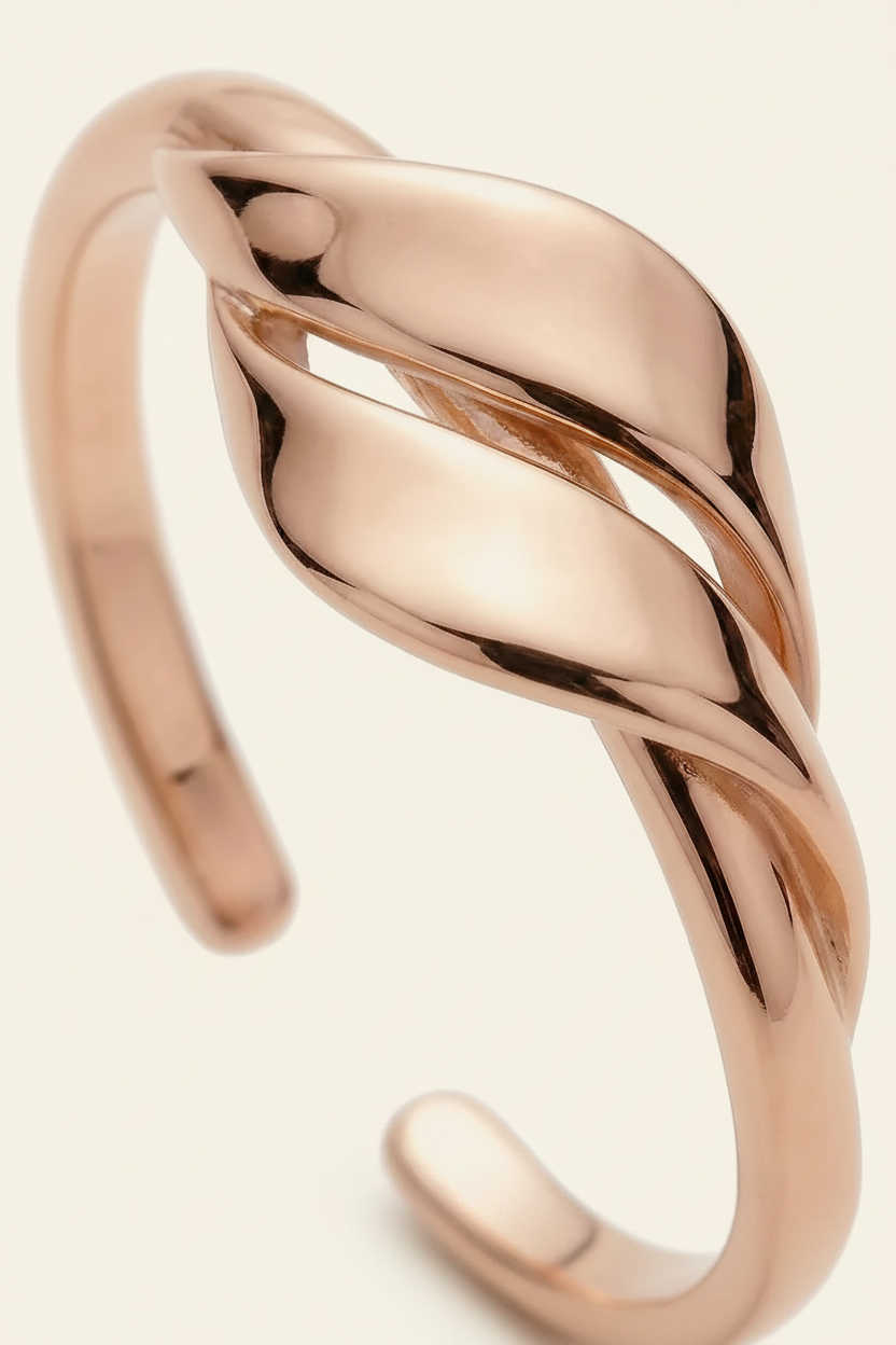 Fluid Knot Open Band Ring in Rose Gold - Detail Close-up