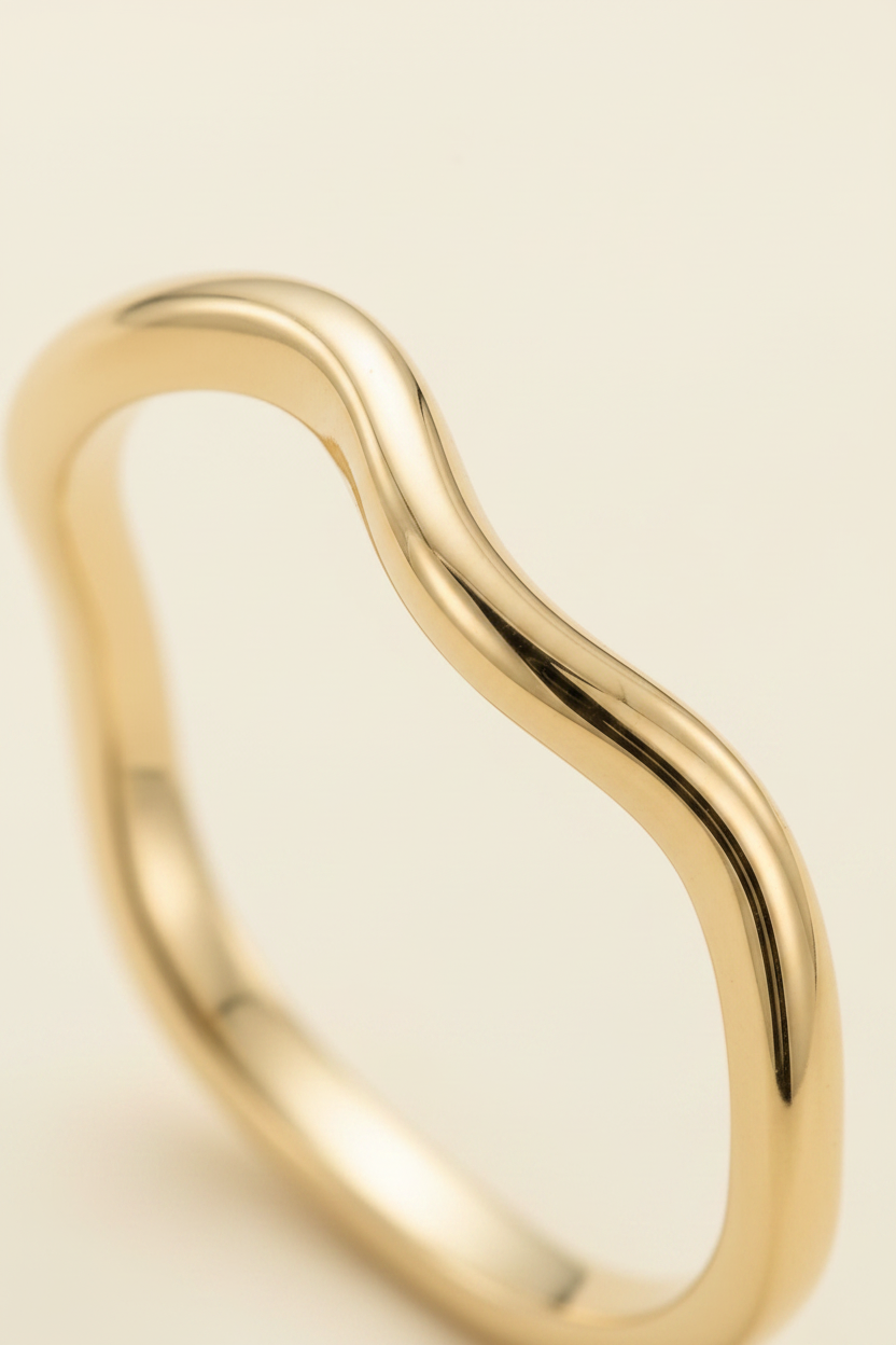 Aura Wave Band Ring - Gold - Macro Wave Detail