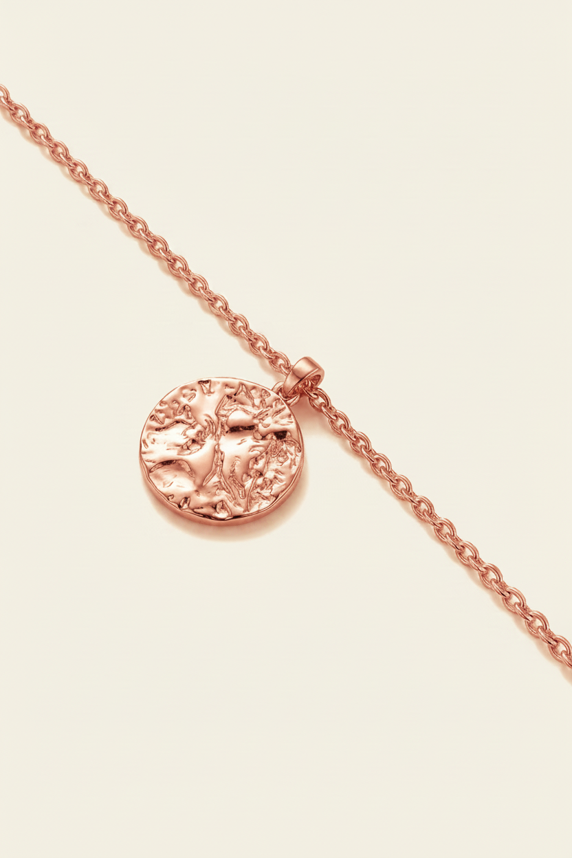 Lumière Medallion Charm Bracelet – Rose Gold, diagonal detail close-up