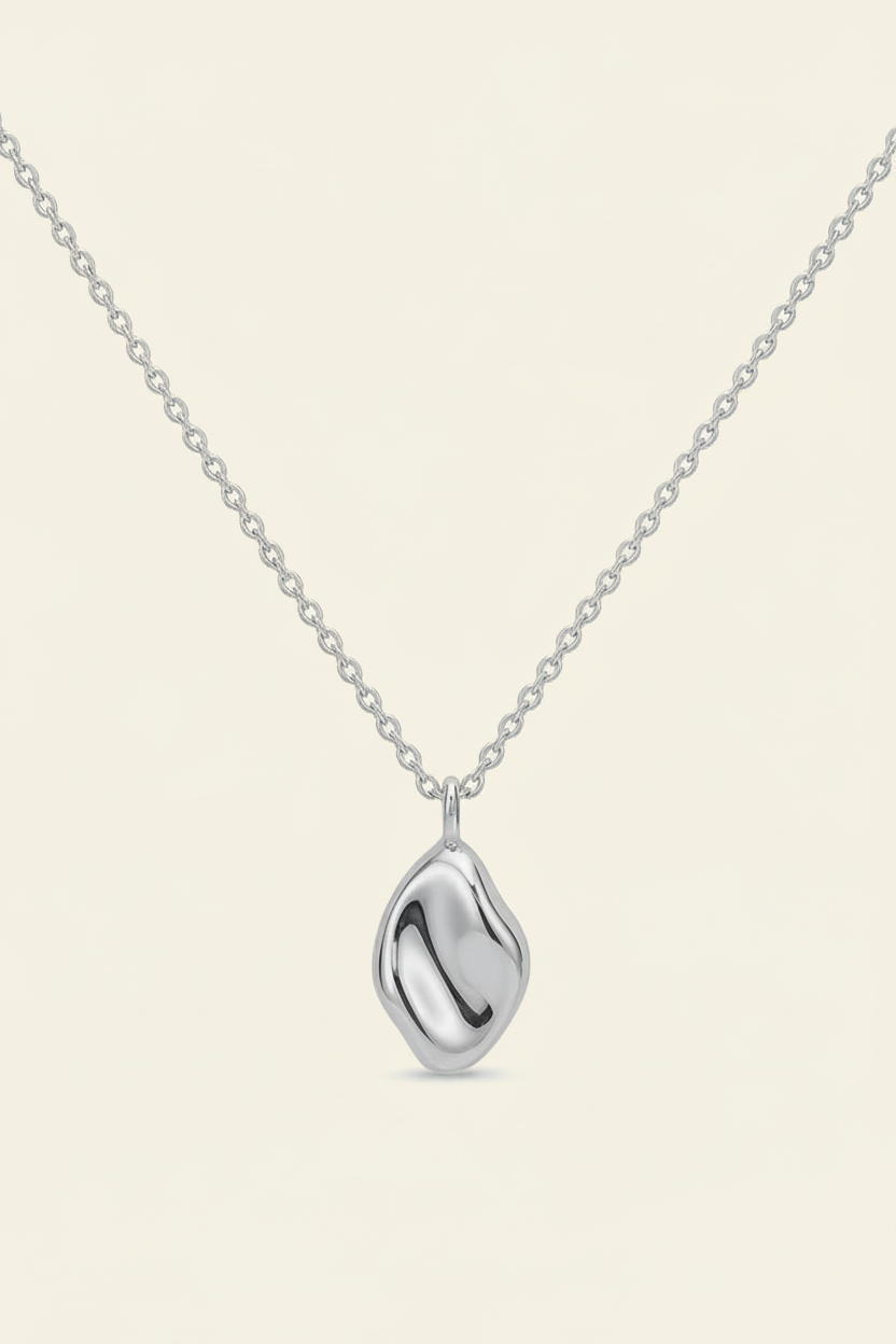 Pebble Pendant Necklace - Silver - Product Shot
