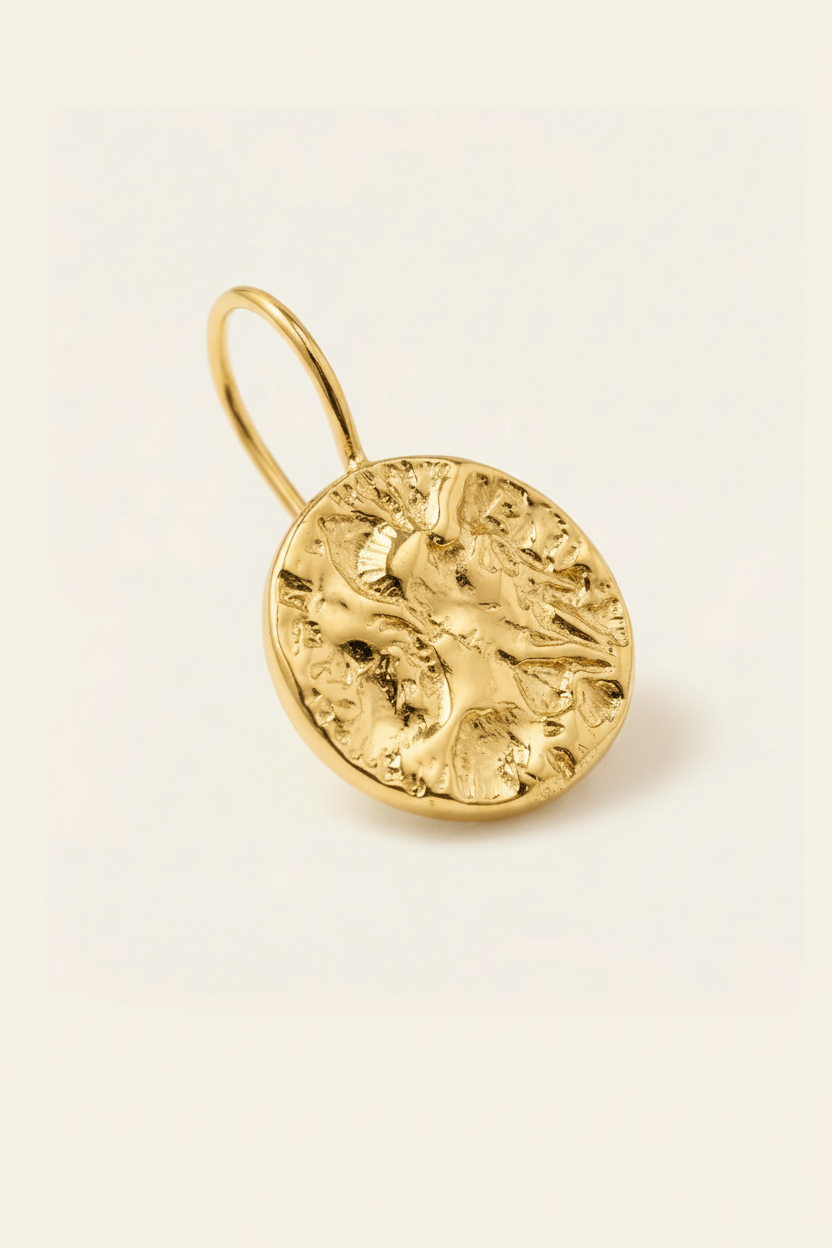 Lumière Coin Drop Earrings – Gold, single earring detail