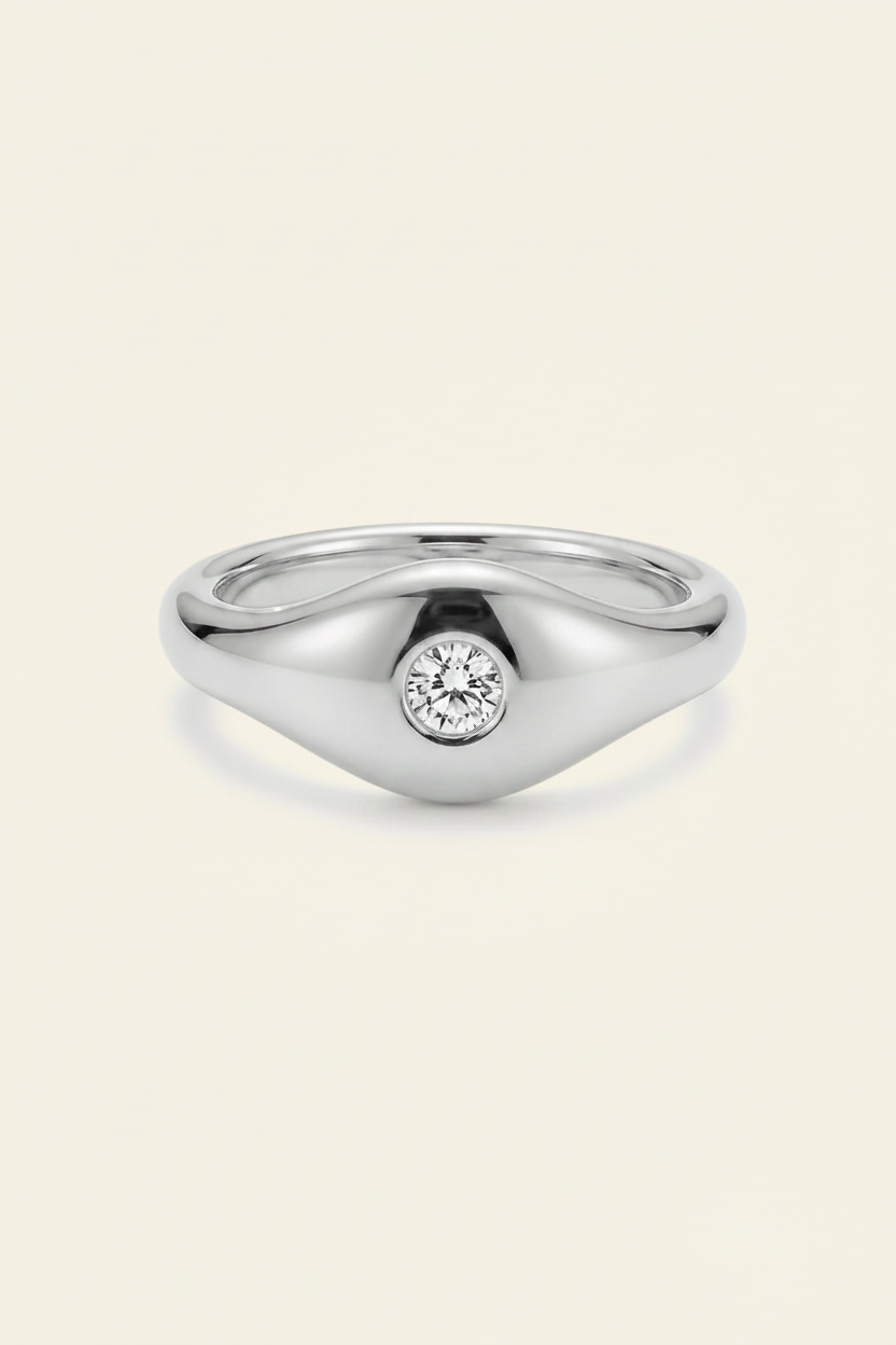 Dune Signet Ring Silver - Front View
