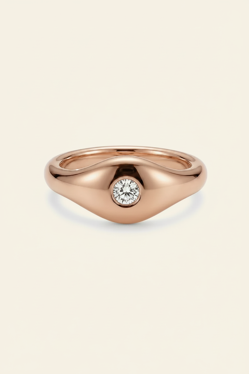 Dune Signet Ring Gold - Front View